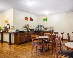Hotel *quality Inn & Suites*