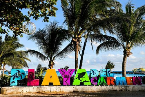 International House Riviera Maya Hotel