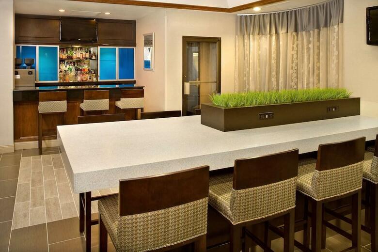 Doubletree Hotel Chicago-wood Dale/itasca