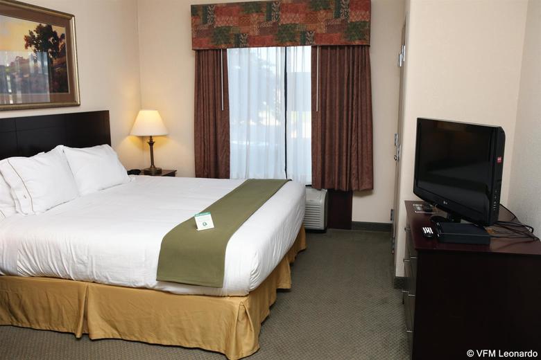 Hotel Comfort Suites Medical District
