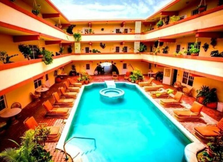 Hotel Banana Beach Resort