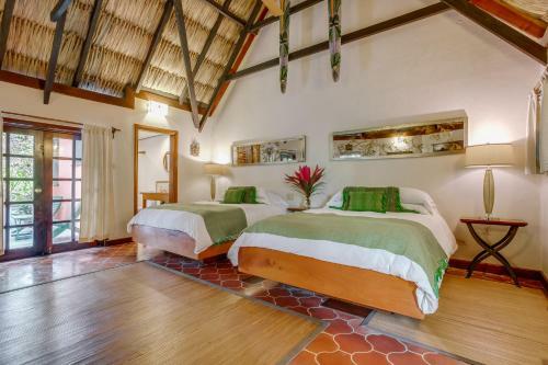 Hotel The Lodge At Chaacreek