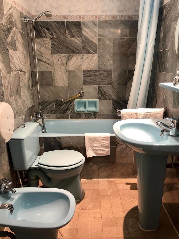 Hotel Busby