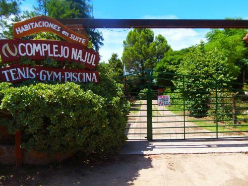 Hotel Complejo Najul Suites