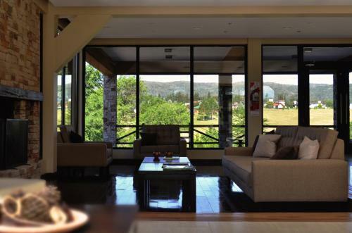Hotel Ayres Del Champaqui