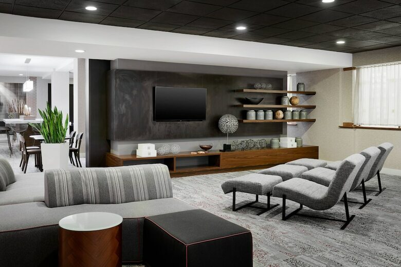 Hotel Courtyard By Marriott Milwaukee Downtown