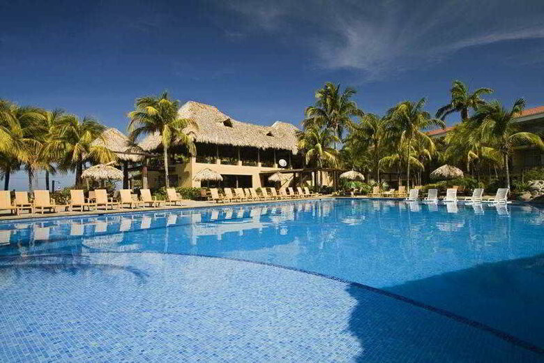 Hotel Flamingo Beach Resort