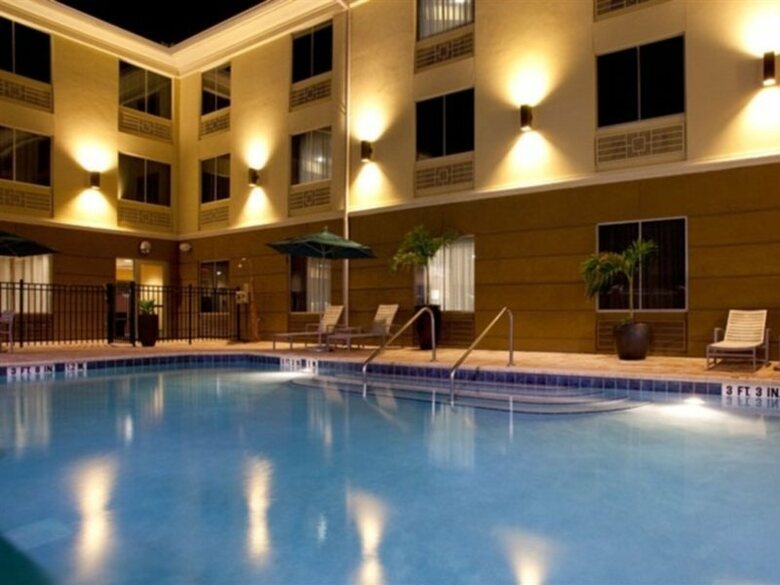 Hotel Holiday Inn Express Jacksonville Beach