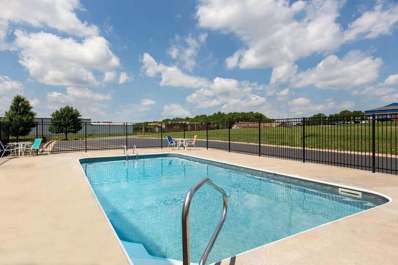 Hotel La Quinta Inn & Suites Blue Springs