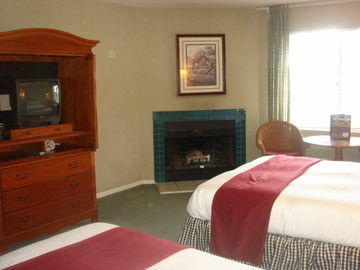 Hotel Cambria Pines Lodge
