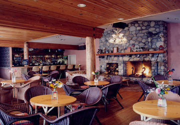 Hotel Cambria Pines Lodge