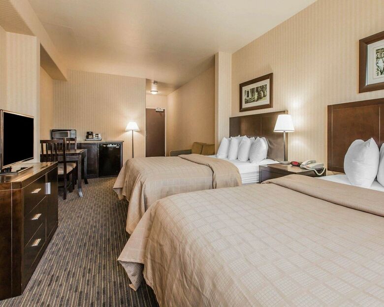 Hotel Comfort Suites