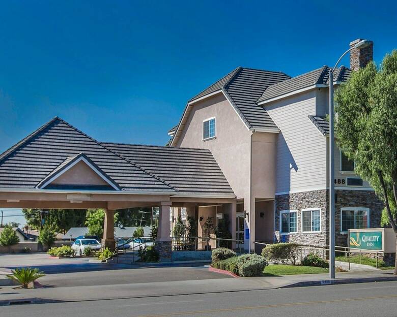 Hotel Comfort Suites