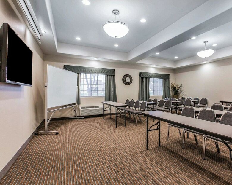 Hotel Comfort Suites
