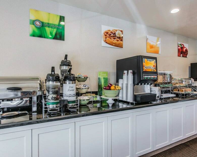 Hotel Comfort Suites