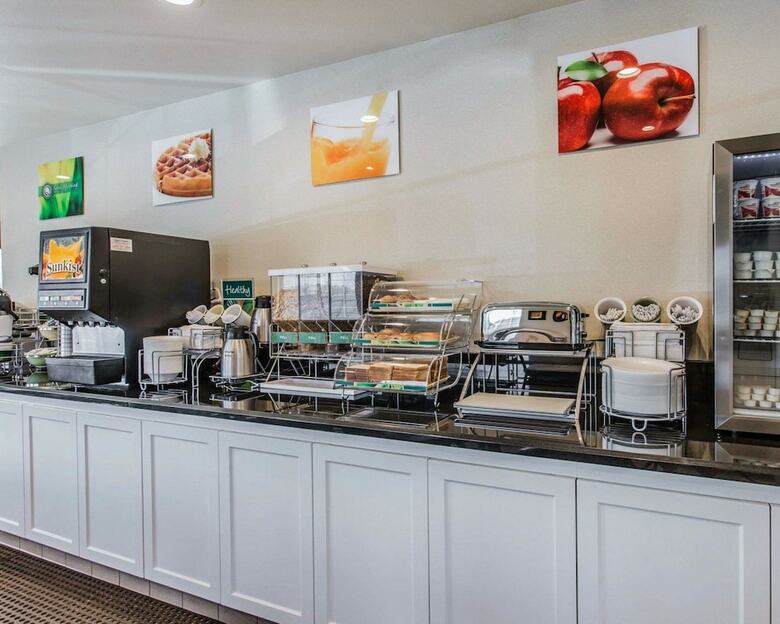 Hotel Comfort Suites