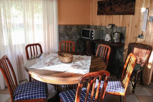 Hostal Caba�as Los Tilos