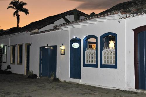 Hostal Pousada Jardim Dos Oliveiras