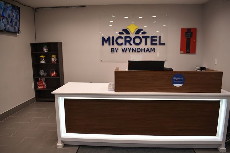 Hotel Microtel Inn & Suites Eagles Landing
