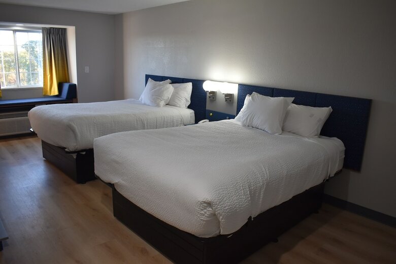 Hotel Microtel Inn & Suites Eagles Landing