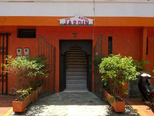 Hostal Casa Hotel El Jardin