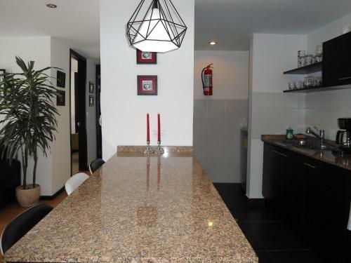 Central Apartments (plaza Foch)