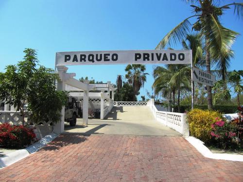 Apartamento Penthouse De Lujo. Carabelas De Col�n