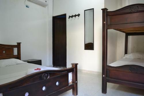 Bed & Breakfast Magic House