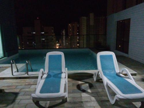 Apartamentos Edif�cio Golden View Home Service