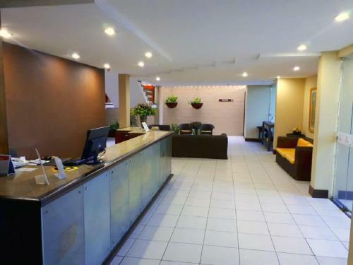 Hotel Marina Travel