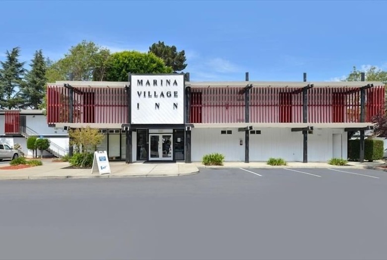 Hotel Marina Village Inn