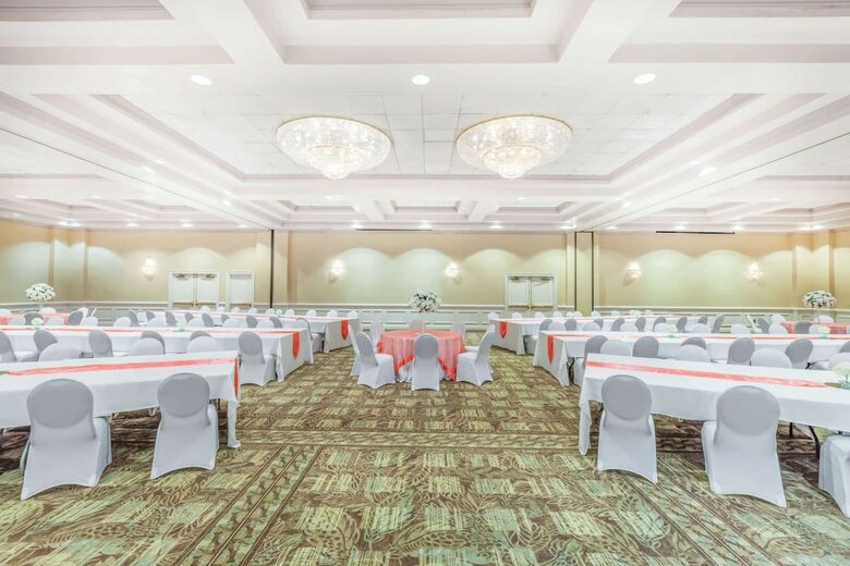 Hotel Wyndham Virginia Beach Oceanfront