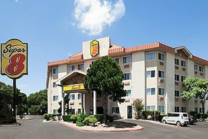Hotel Super 8 Austin North