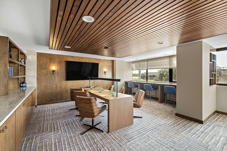 Hotel Hilton College Station & Conference Center