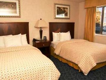 Hotel Embassy Suites Cincinnati - Rivercenter (covington Ky)