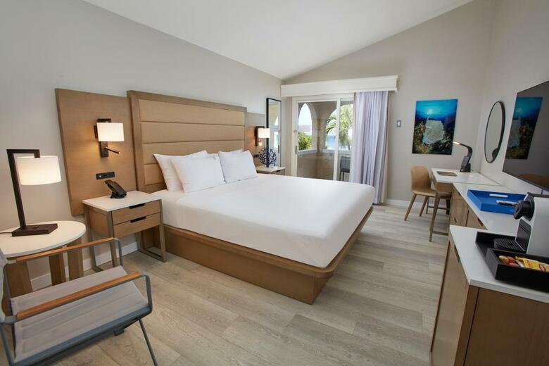 Hotel Divi Flamingo Beach Resort & Casino
