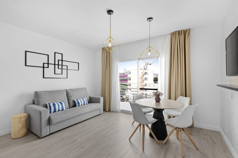 Hotel Palmanova Suites By TRH