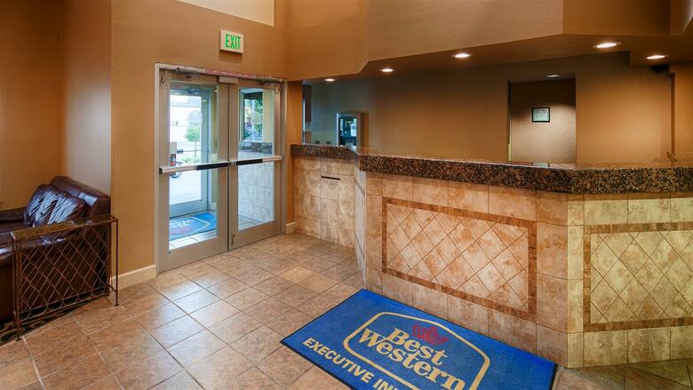 Hotel Best Western Executive Inn & Suites