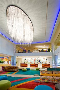 Hotel Renaissance Curacao Resort & Casino