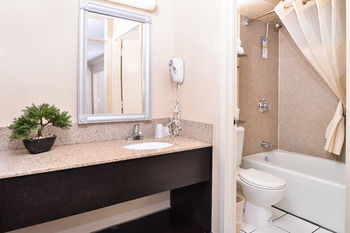 Hotel Quality Inn & Suites Montebello