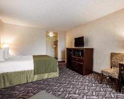 Hotel Quality Inn & Suites Montebello