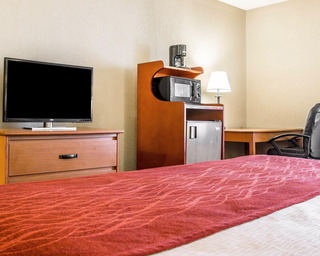 Hotel Comfort Inn Airport