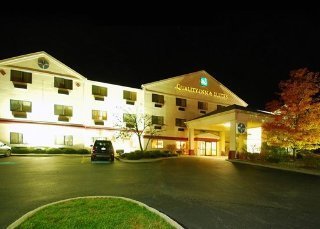 Hotel Quality Inn & Suites