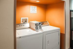 Hotel Quality Inn & Suites