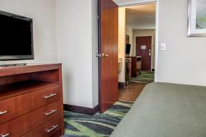 Hotel Quality Inn & Suites