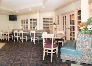 Hotel Comfort Suites