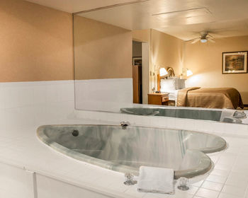 Hotel Quality Inn University