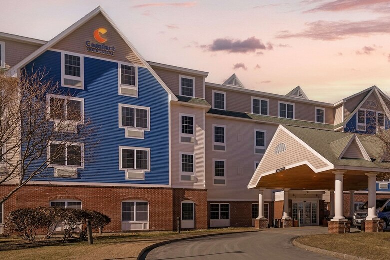 Hotel Comfort Inn & Suites