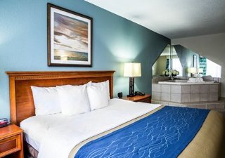 Clarion Hotel On The Ocean
