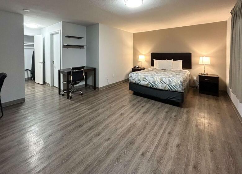 Hotel Studio 6 Suites Vancouver Wa Waterfront